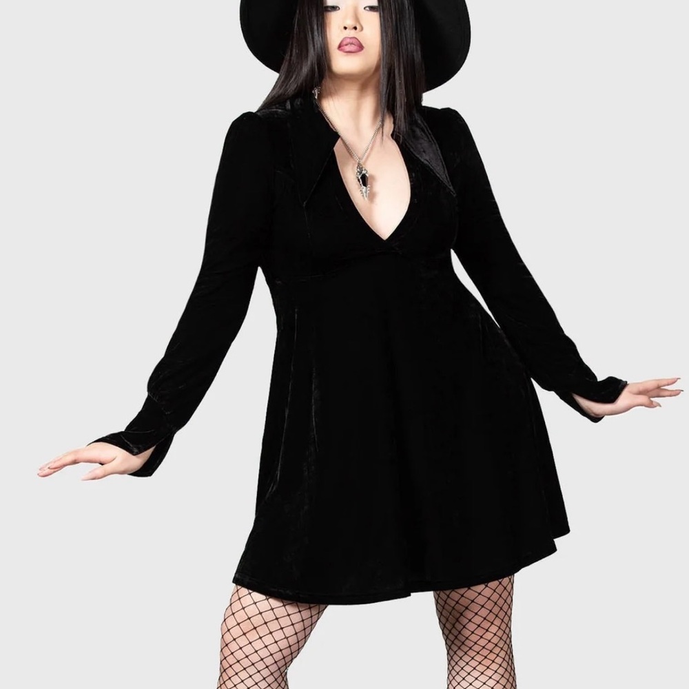 Killstar Hecate Velvet Plunge Dress with long pointed collar 4XL
